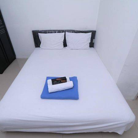 Kamar Keluarga Ungaran Hotel Jacarta Exterior foto